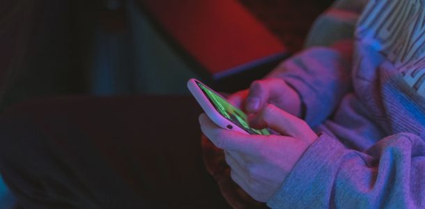 Cyberbullismo in Adolescenza: cosa devono sapere i genitori e come intervenire