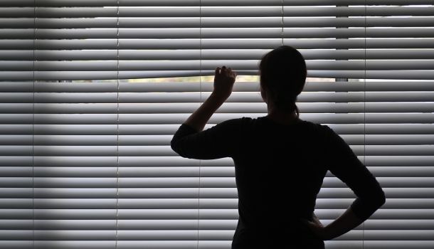 Agorafobia, cos'è come si cura la paura degli spazi aperti